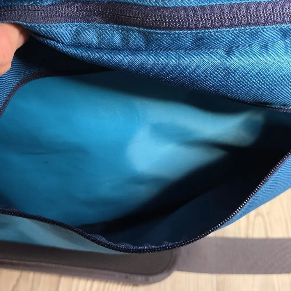 Patagonia Transport Shoulder Bag 26L Versatile Laptop Blue Bag